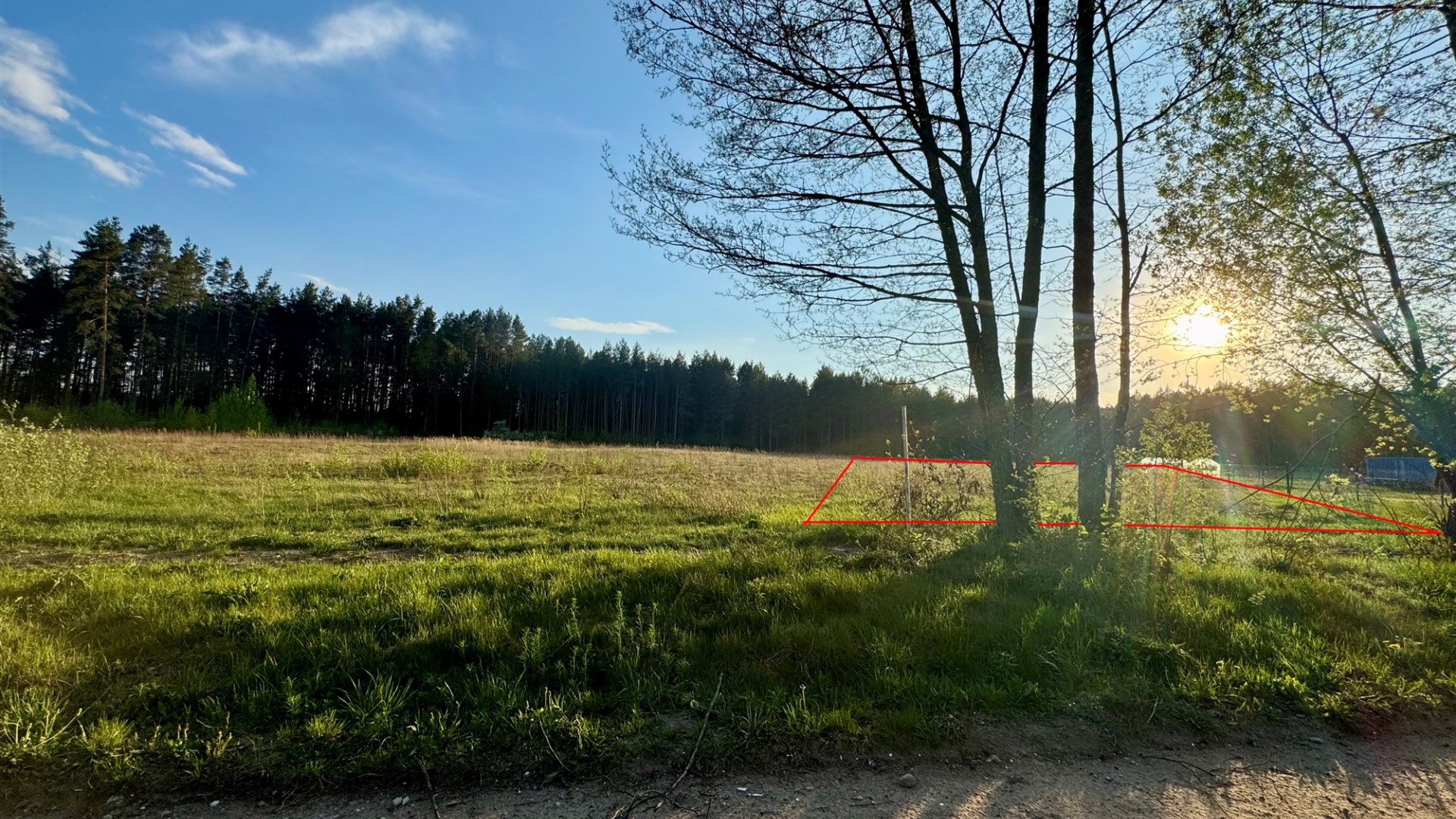 Działka na sprzedaż